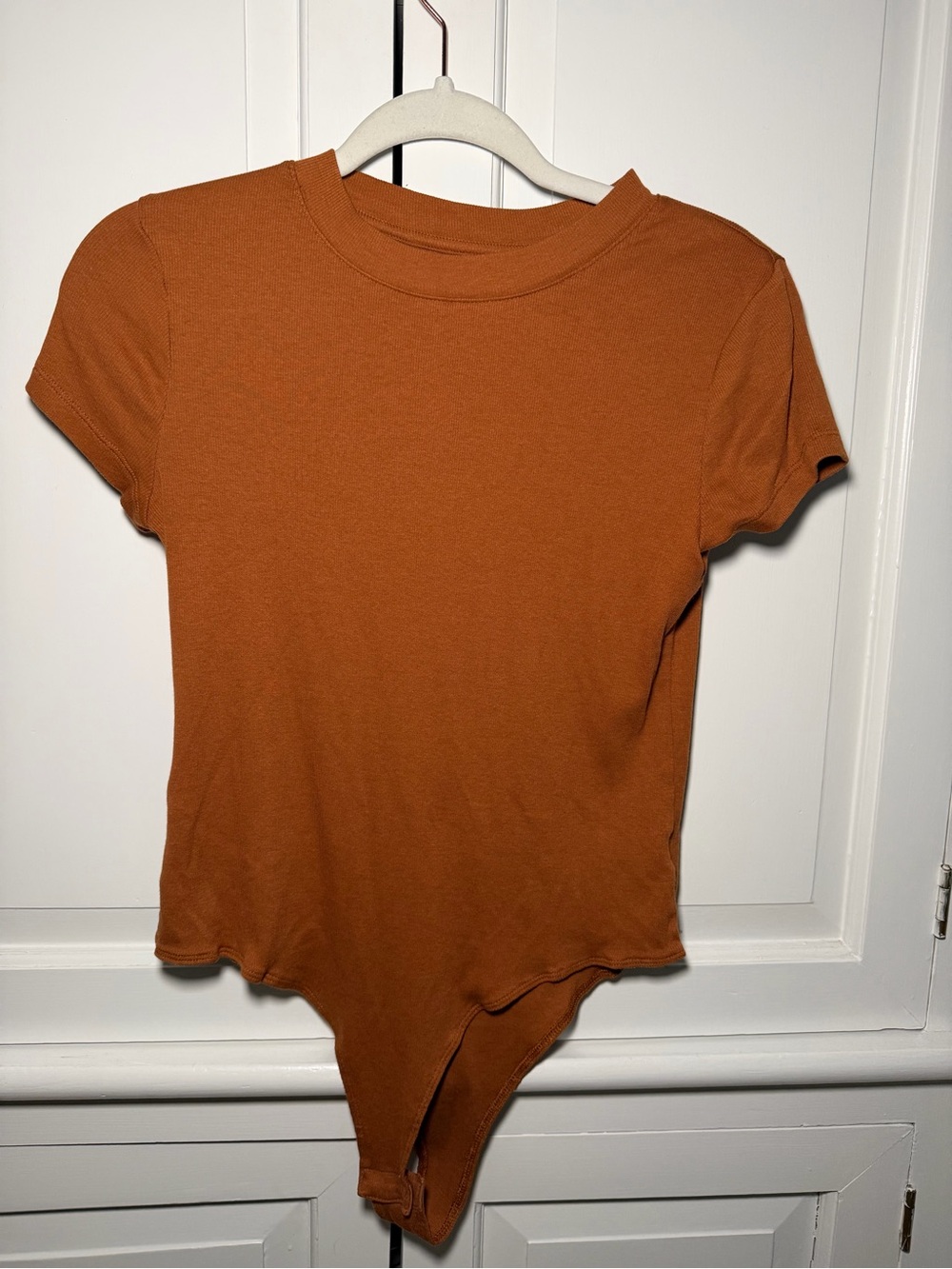 A New Day Ribbed Bodysuit Small Rust T Shirt Stretch Short Sleeve Basic